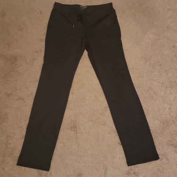 🟢2/$35🟢 Straight leg joggers - Picture 2 of 4